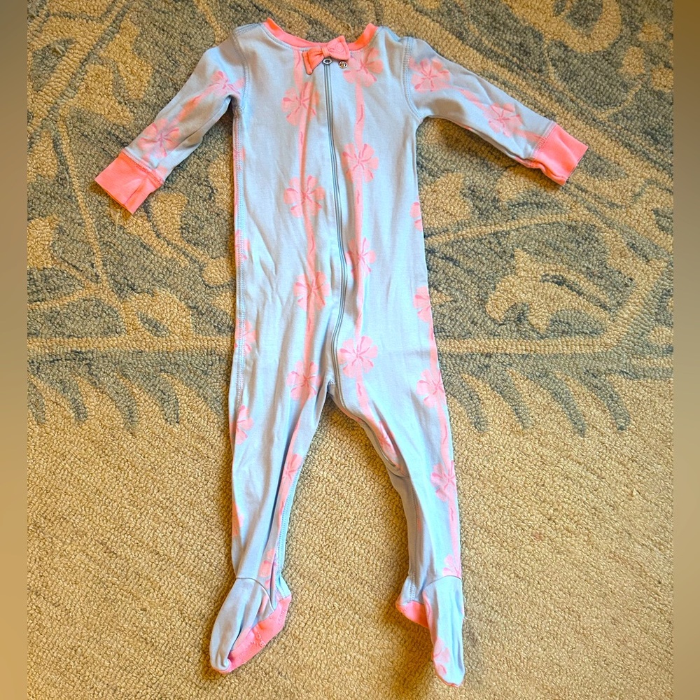GUC The Beaufort Bonnet Company Noelle’s Night Night footed pajamas size 18-24